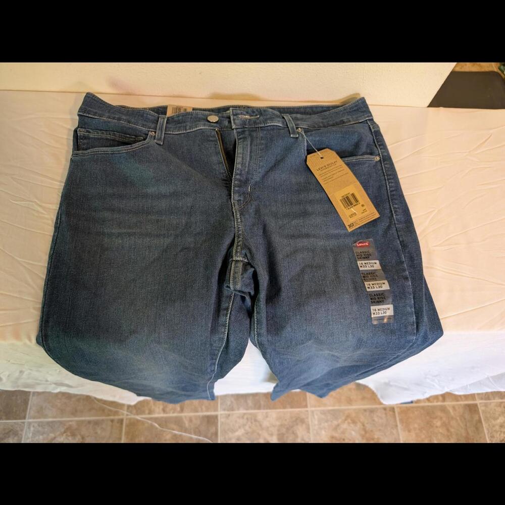 Levi's Sculpt Classic Mid Rise Skinny Jeans NWT - Women's Size 16